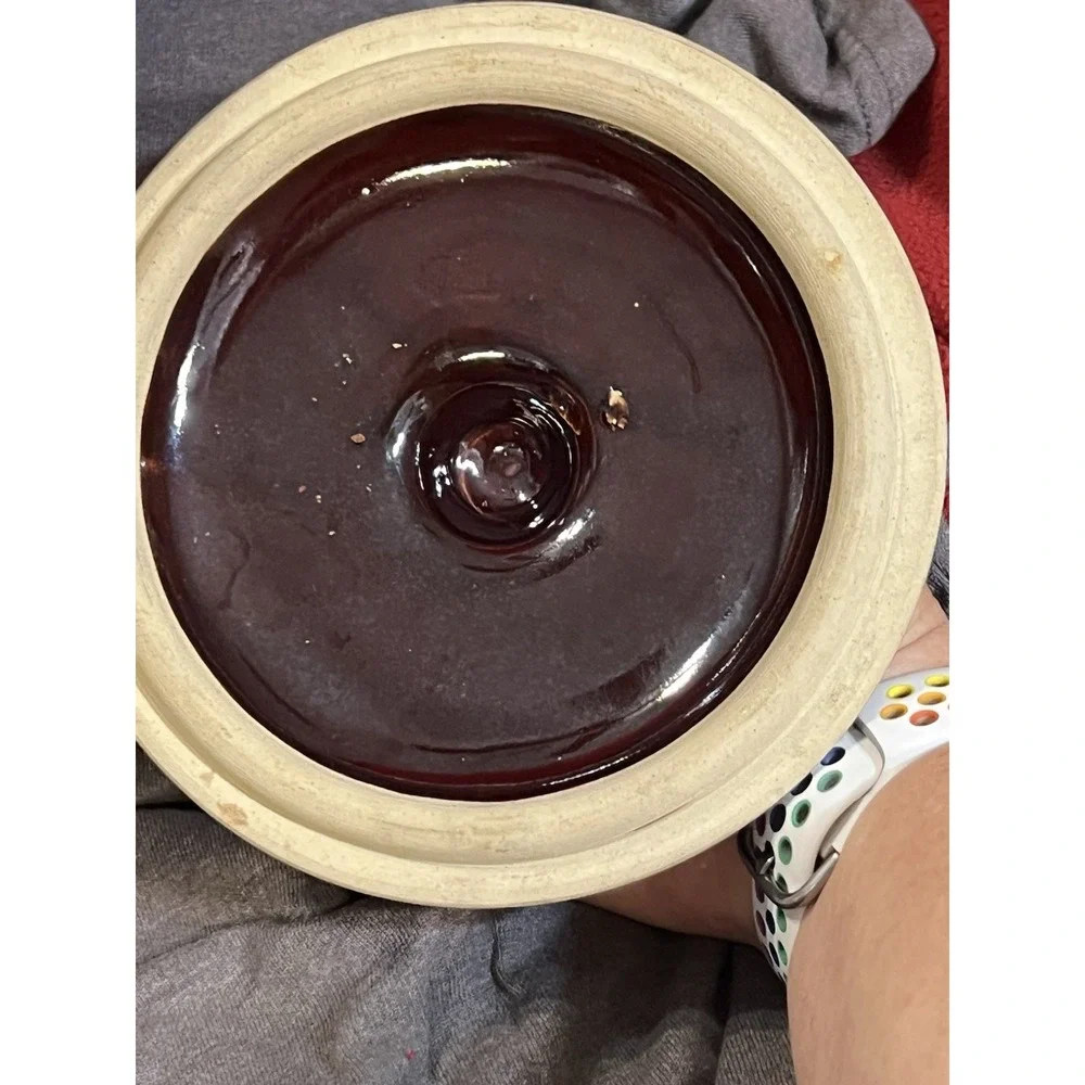Vintage Ceramic Bean Pot With Lid & Handles Painted Floral Design‎ USA (2015)